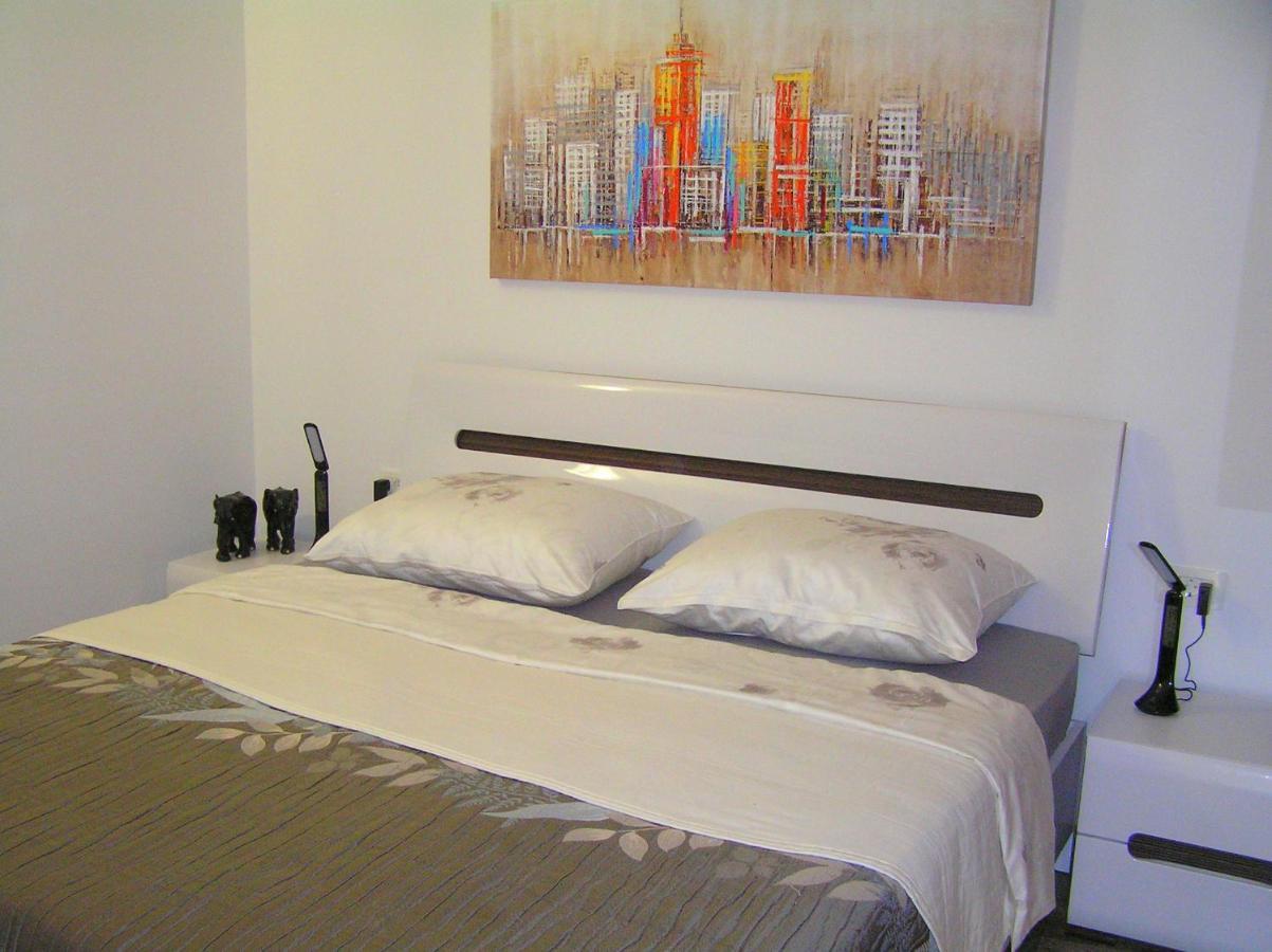 Apartment Bougainvilla โอปาติยา ภายนอก รูปภาพ