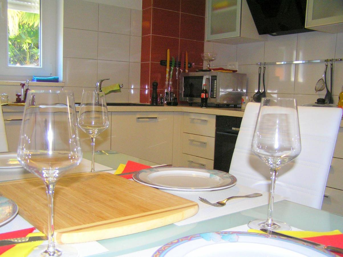 Apartment Bougainvilla โอปาติยา ภายนอก รูปภาพ
