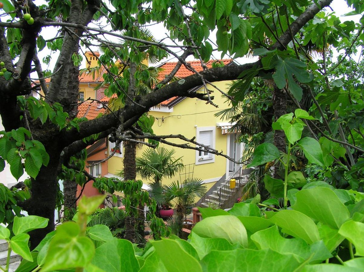 Apartment Bougainvilla โอปาติยา ภายนอก รูปภาพ