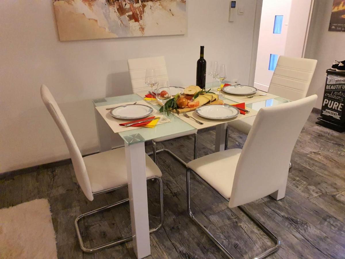 Apartment Bougainvilla โอปาติยา ภายนอก รูปภาพ